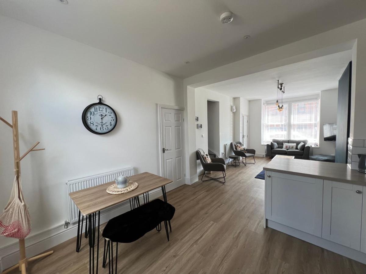 Cleethorpes - New 2 Bedroom House Close To Beach ภายนอก รูปภาพ